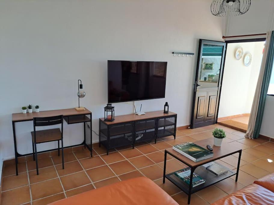 Apartamento Valentina ติอาส ภายนอก รูปภาพ